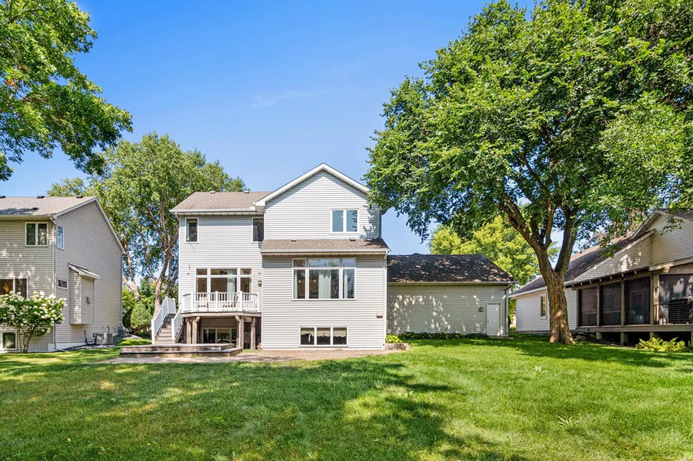2417 87th Trail Brooklyn Park, MN 55443