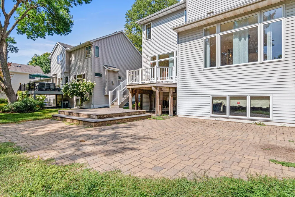 2417 87th Trail Brooklyn Park, MN 55443