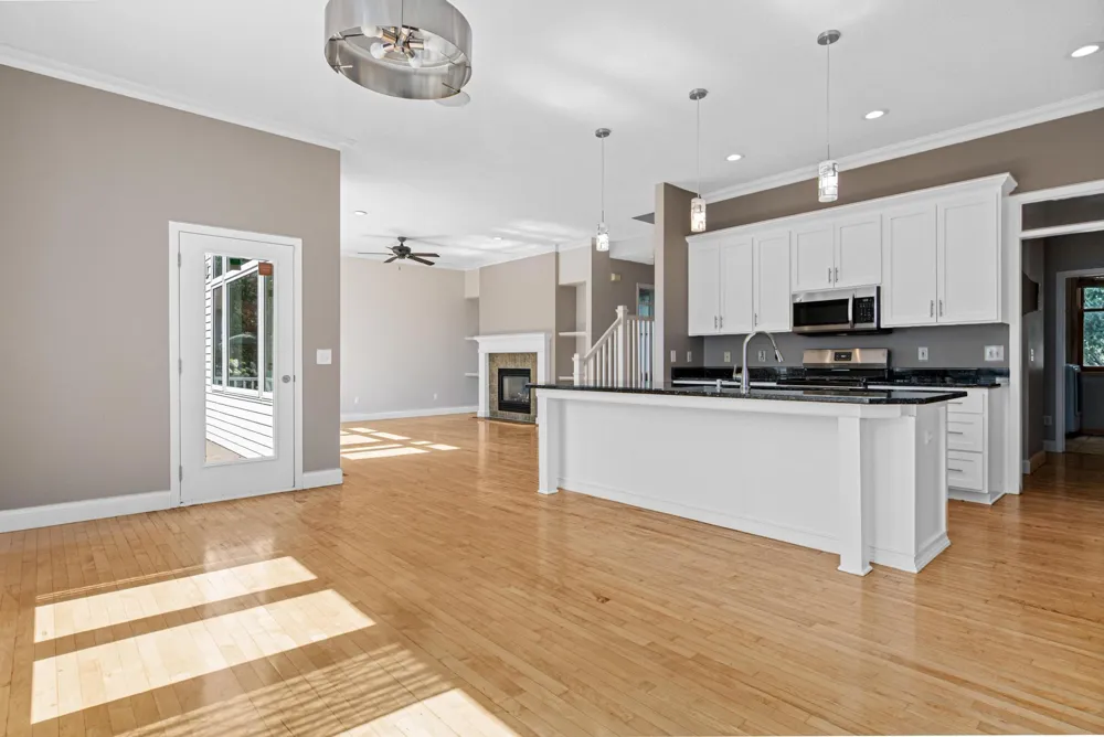 2417 87th Trail Brooklyn Park, MN 55443
