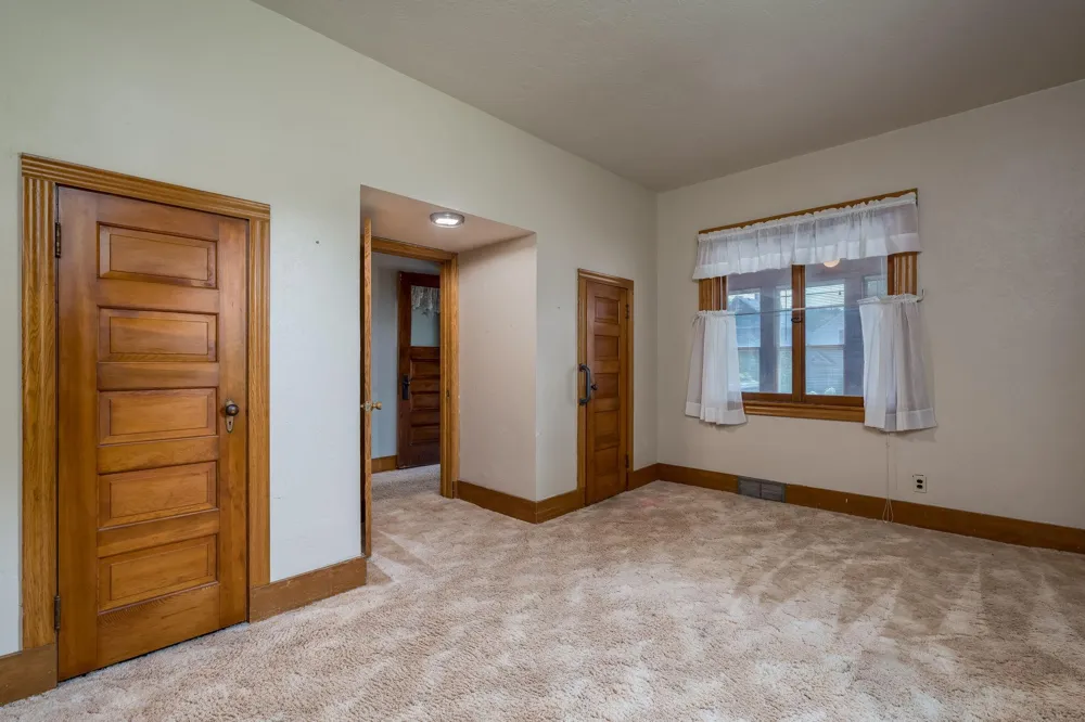 408 S Main Street Le Sueur, MN 56058
