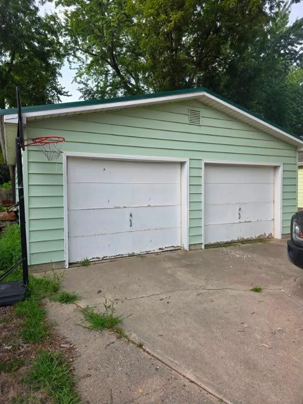 734 8th Street Westbrook, MN 56183