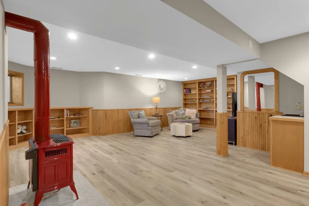 2260 Walnut Creek Drive W Stillwater, MN 55082