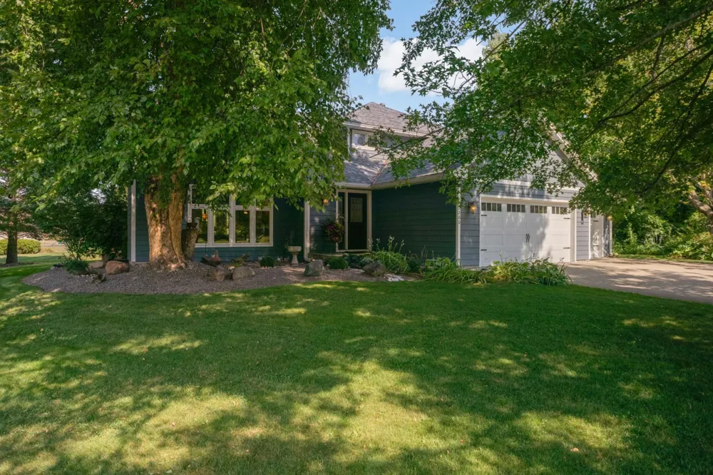 2260 Walnut Creek Drive W Stillwater, MN 55082