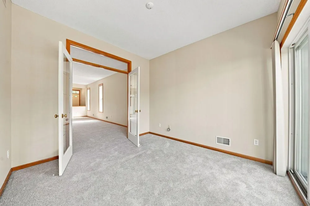 14795 Bloomfield Circle Rosemount, MN 55068