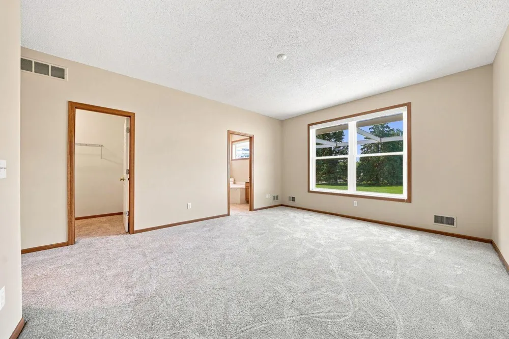 14795 Bloomfield Circle Rosemount, MN 55068