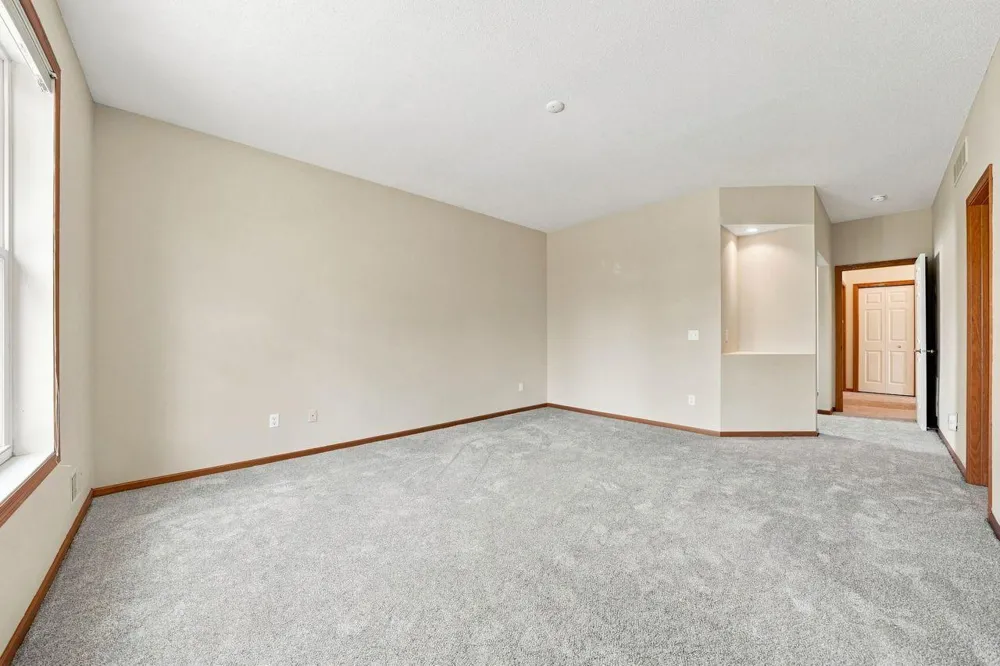 14795 Bloomfield Circle Rosemount, MN 55068