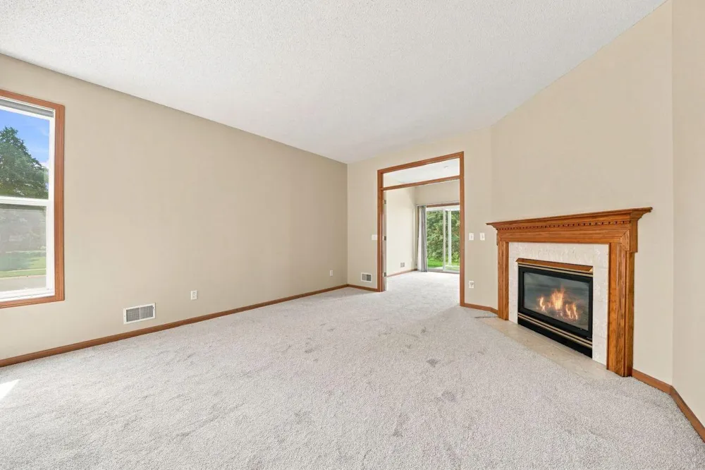 14795 Bloomfield Circle Rosemount, MN 55068