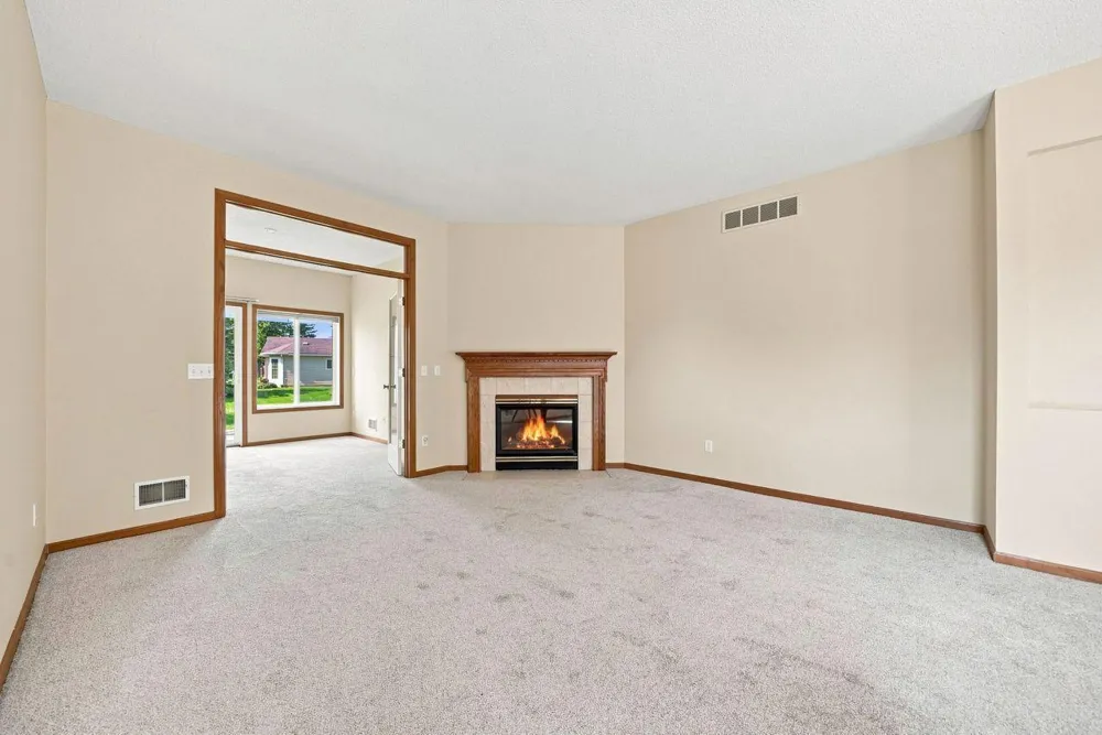 14795 Bloomfield Circle Rosemount, MN 55068