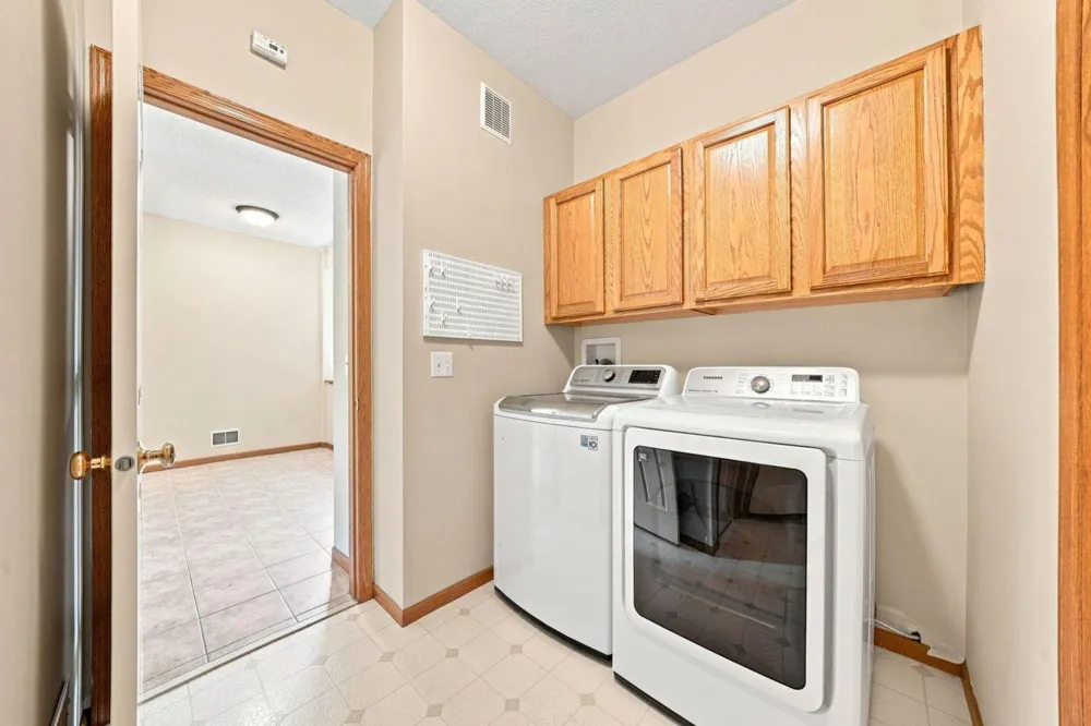 14795 Bloomfield Circle Rosemount, MN 55068