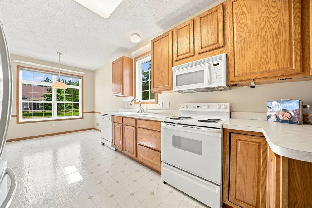 14795 Bloomfield Circle Rosemount, MN 55068