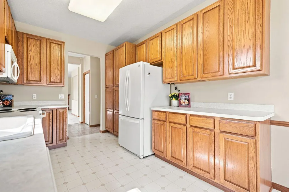 14795 Bloomfield Circle Rosemount, MN 55068
