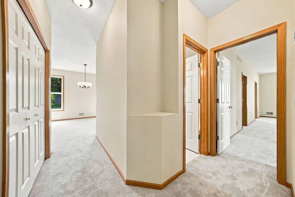 14795 Bloomfield Circle Rosemount, MN 55068