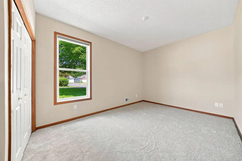 14795 Bloomfield Circle Rosemount, MN 55068