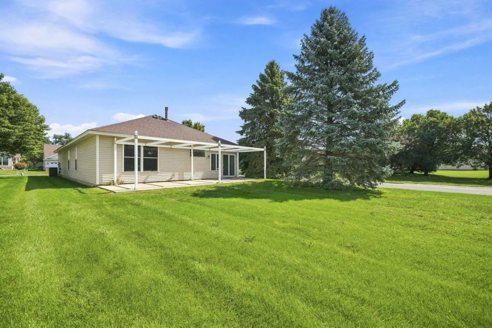 14795 Bloomfield Circle Rosemount, MN 55068