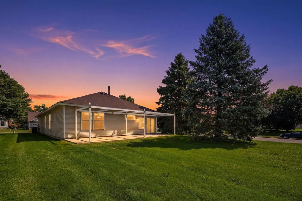 14795 Bloomfield Circle Rosemount, MN 55068