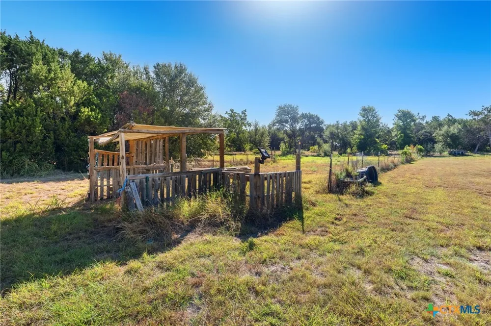 445 Beadle Road Gatesville, TX 76528
