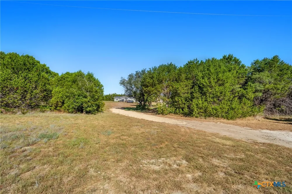 445 Beadle Road Gatesville, TX 76528
