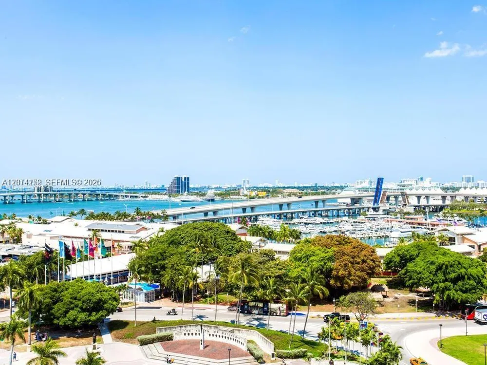 244 Biscayne Blvd #1002 Miami, FL 33132