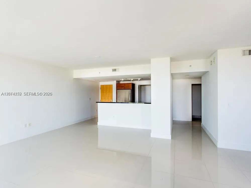 244 Biscayne Blvd #1002 Miami, FL 33132