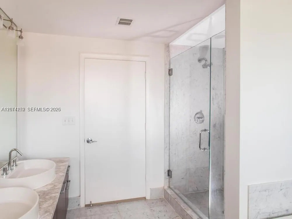 244 Biscayne Blvd #1002 Miami, FL 33132