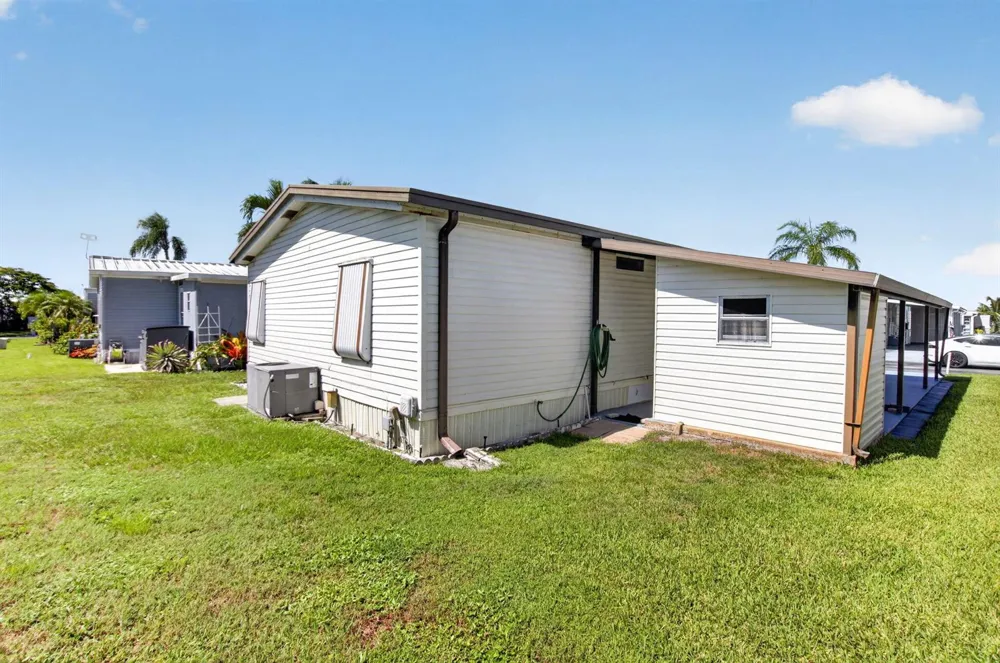 51003 Galina Bay Boynton Beach, FL 33436
