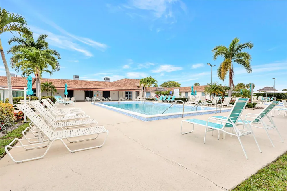 51003 Galina Bay Boynton Beach, FL 33436