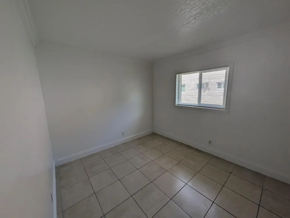 817 LIGHTHOUSE DRIVE #B North Palm Beach, FL 33408