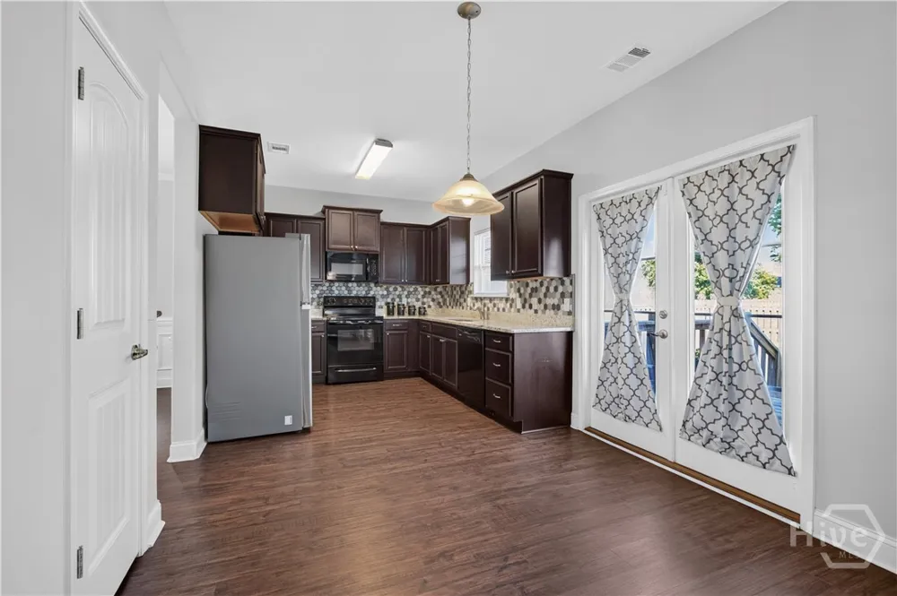 64 Dunnoman Drive Savannah, GA 31419
