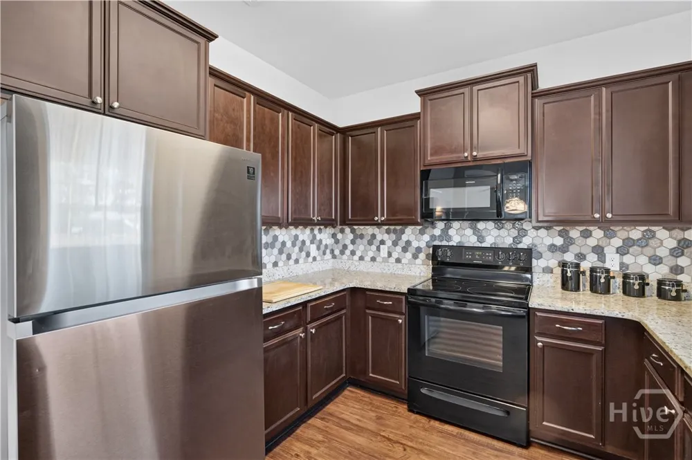 64 Dunnoman Drive Savannah, GA 31419