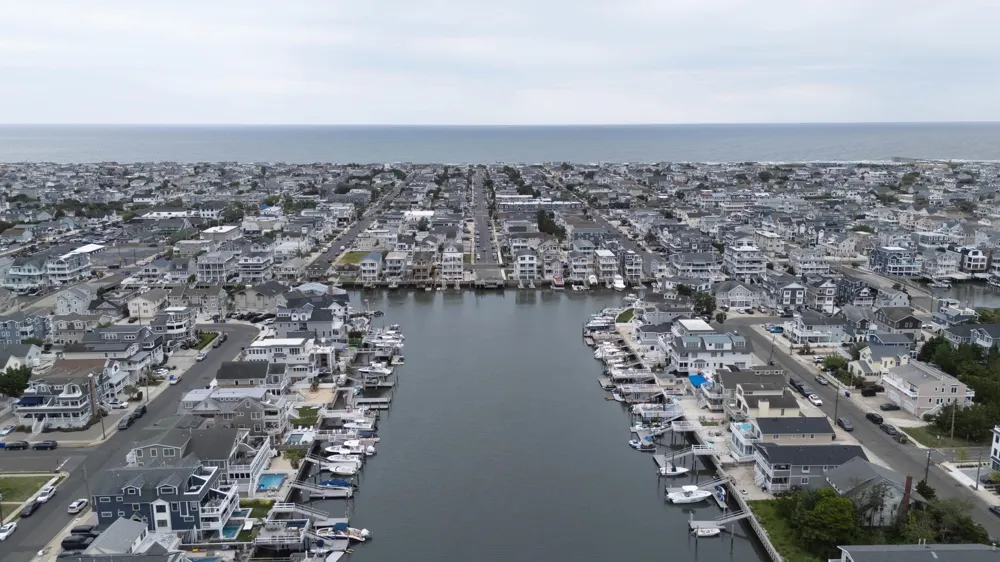 399 24th Street Avalon, NJ 08202