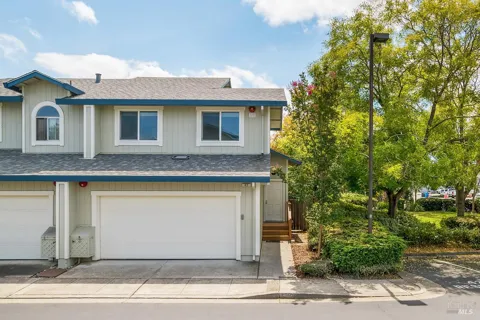 42 Meridian Circle