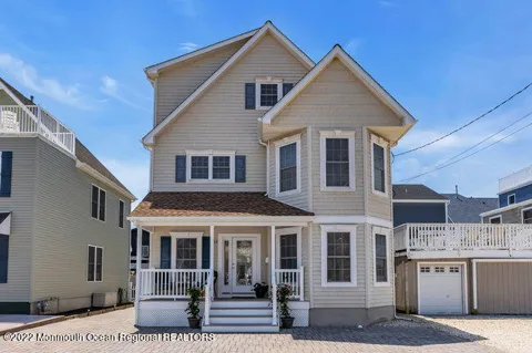 63 Fort Avenue