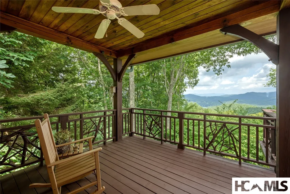 134 Bonanza Drive Cullowhee, NC 28723