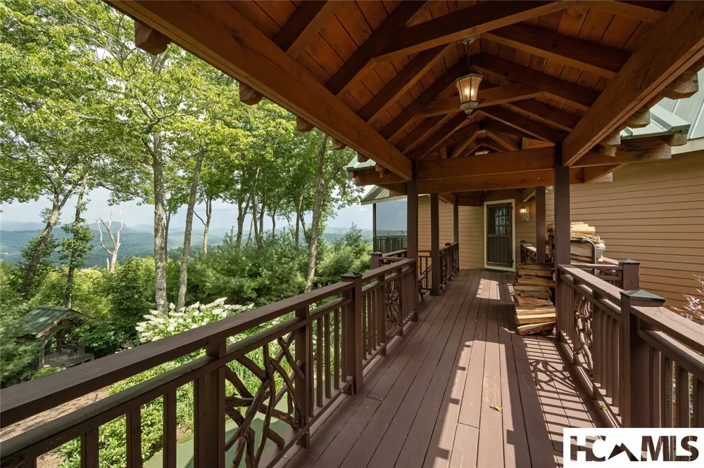 134 Bonanza Drive Cullowhee, NC 28723