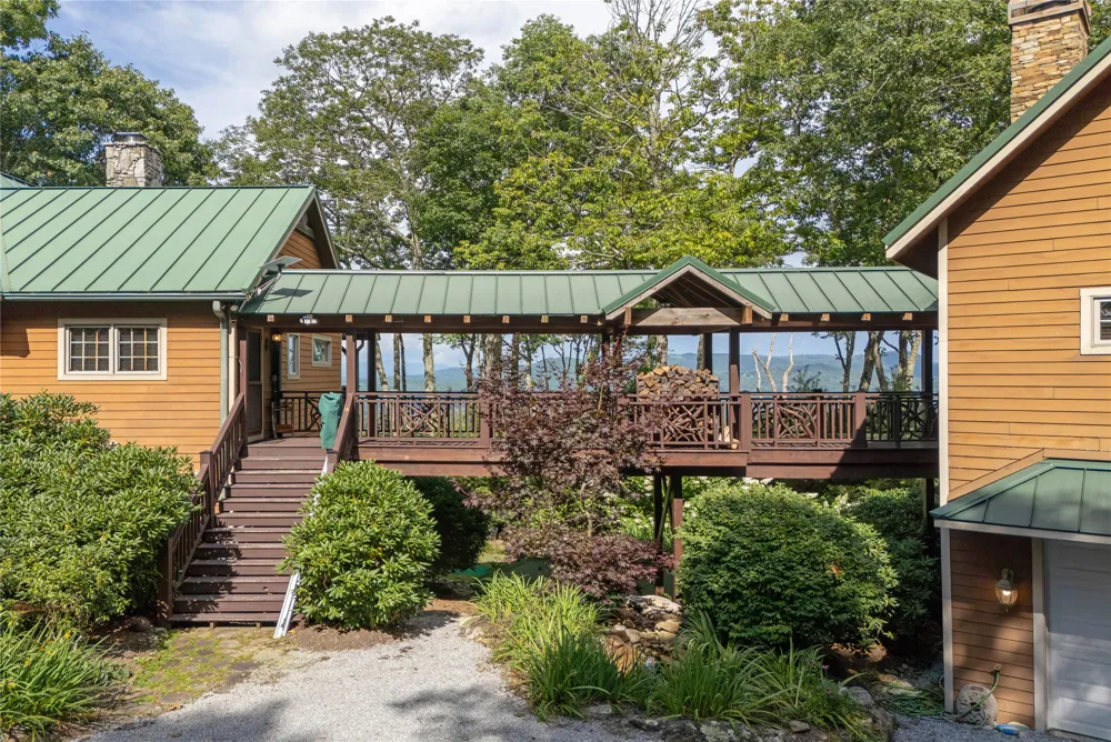 134 Bonanza Drive Cullowhee, NC 28723