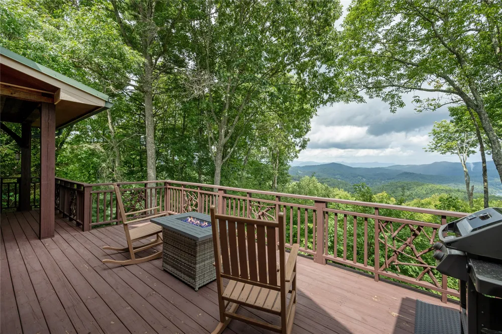 134 Bonanza Drive Cullowhee, NC 28723