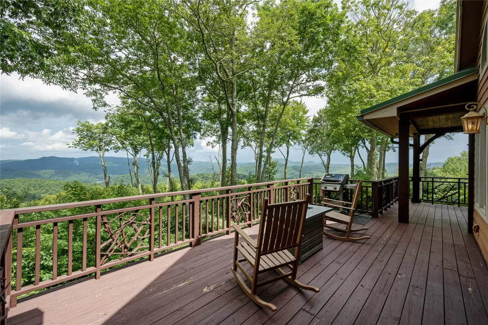 134 Bonanza Drive Cullowhee, NC 28723