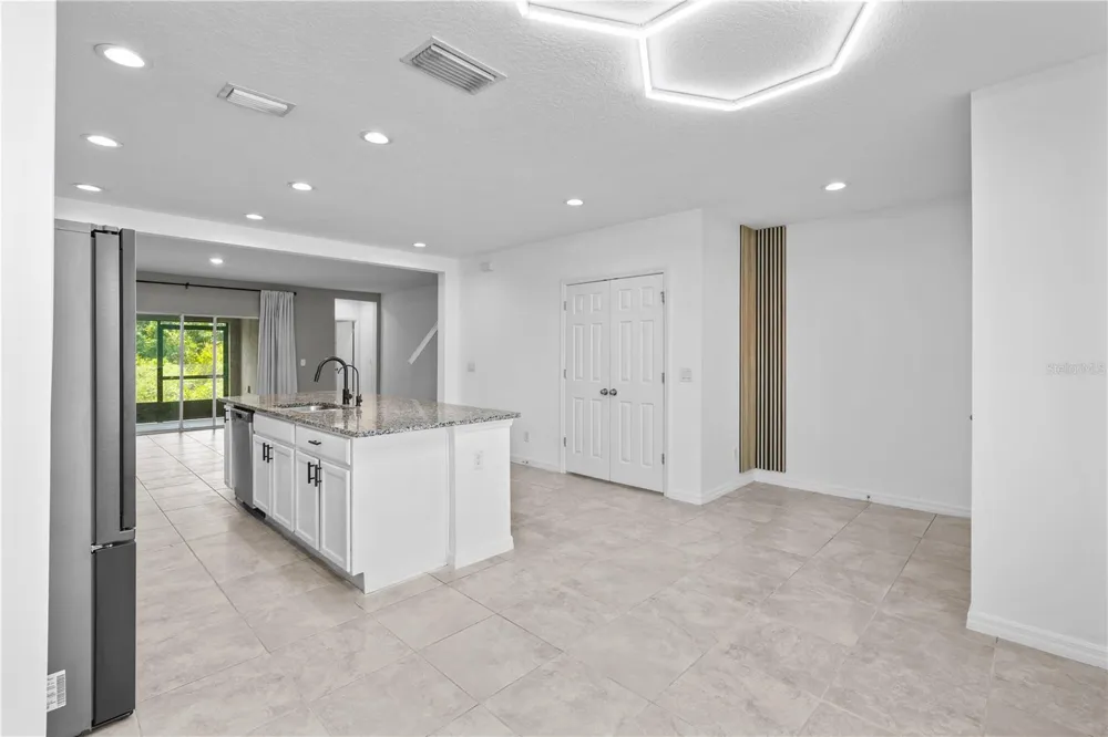438 ANNABELLA WAY Davenport, FL 33837
