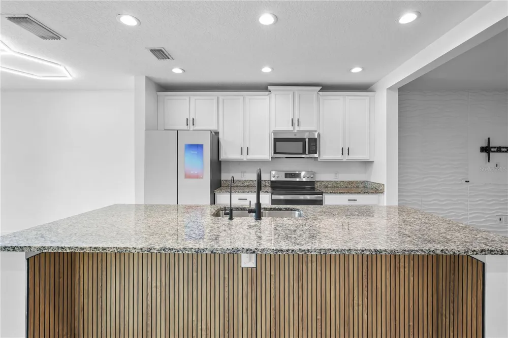438 ANNABELLA WAY Davenport, FL 33837