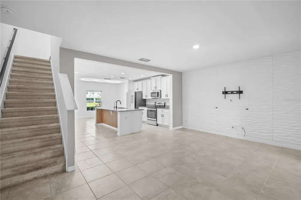 438 ANNABELLA WAY Davenport, FL 33837