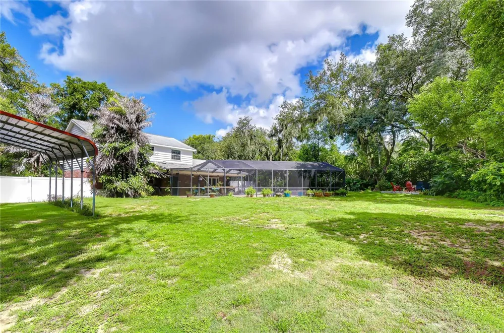 901 WOODVIEW DRIVE Brandon, FL 33511