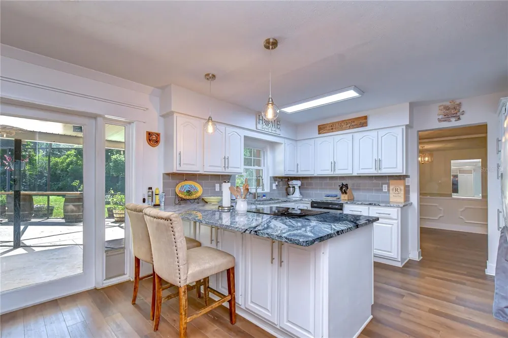 901 WOODVIEW DRIVE Brandon, FL 33511