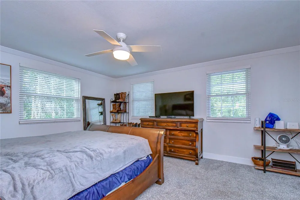 901 WOODVIEW DRIVE Brandon, FL 33511