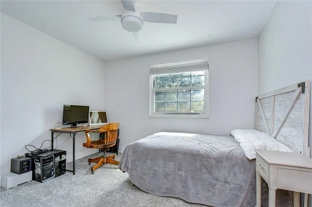 901 WOODVIEW DRIVE Brandon, FL 33511
