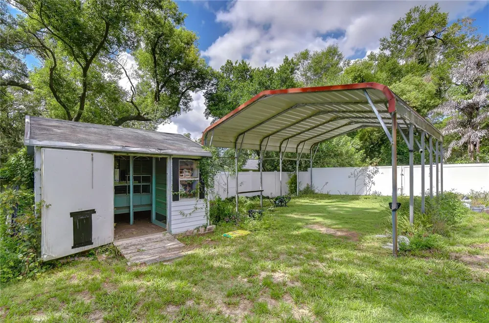 901 WOODVIEW DRIVE Brandon, FL 33511
