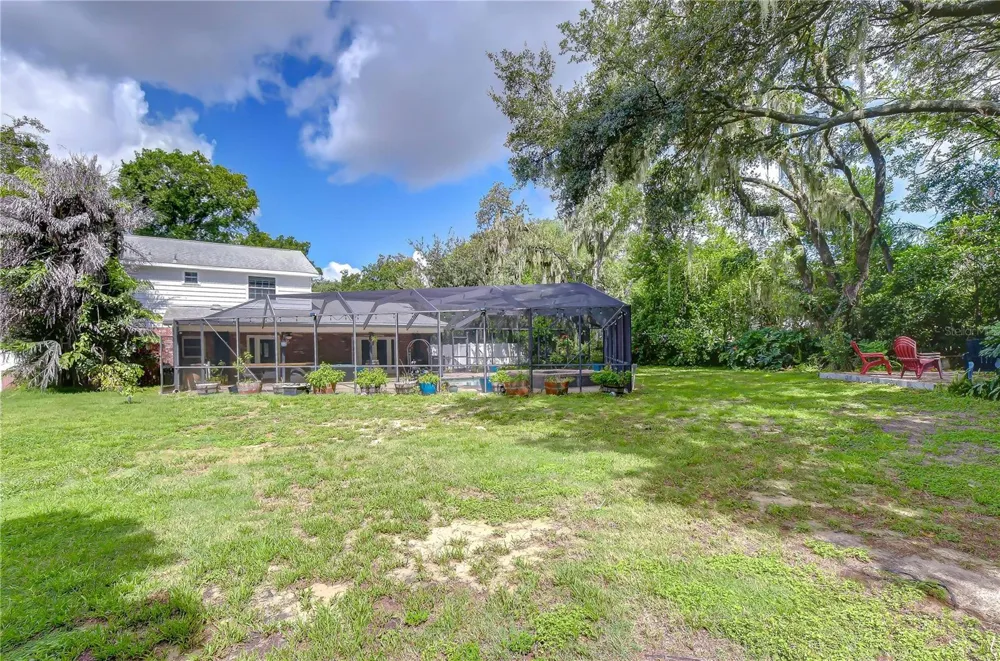 901 WOODVIEW DRIVE Brandon, FL 33511