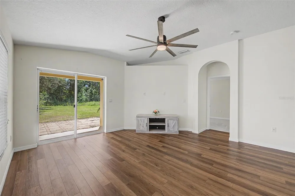 7838 CARRIAGE POINTE DRIVE Gibsonton, FL 33534