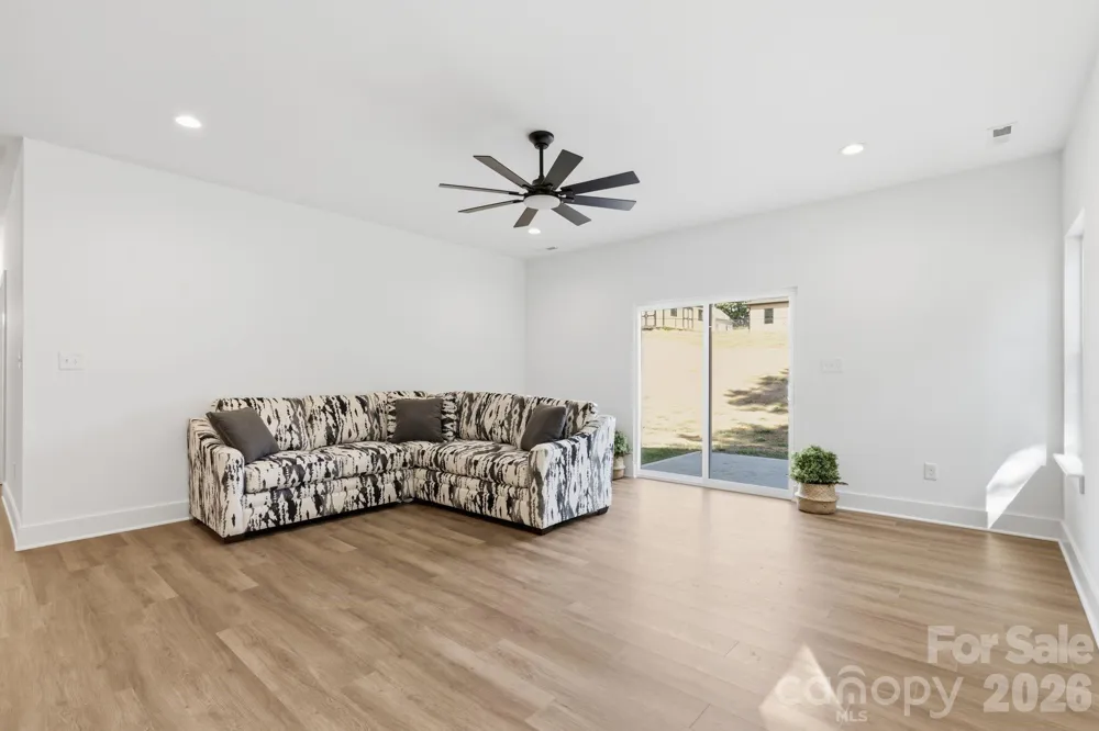 325 Chapel Street Landis, NC 28088