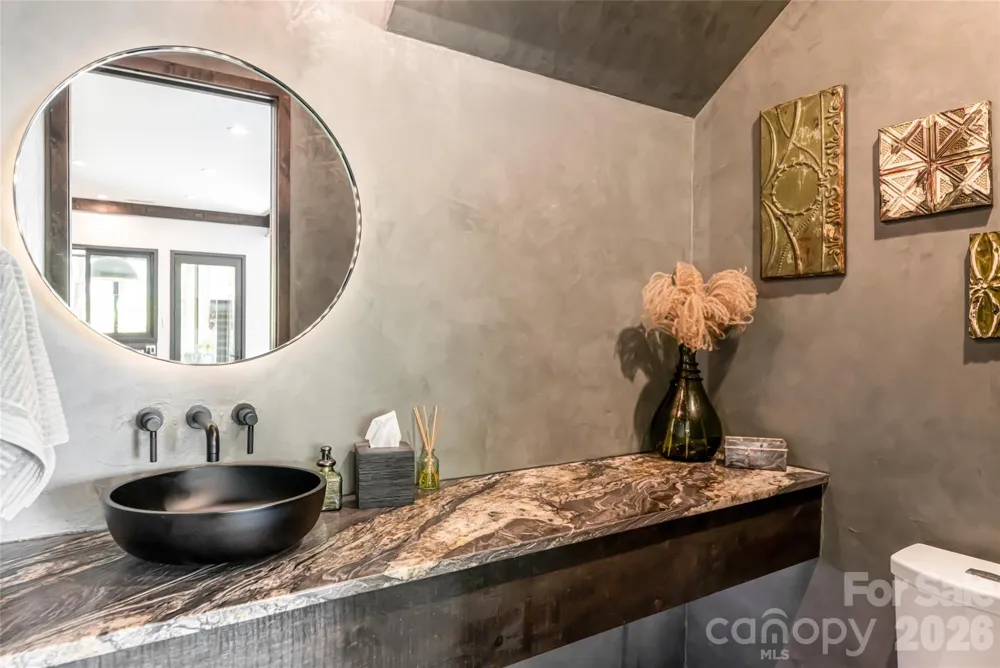 94 Laurel Ledge Way Fletcher, NC 28732