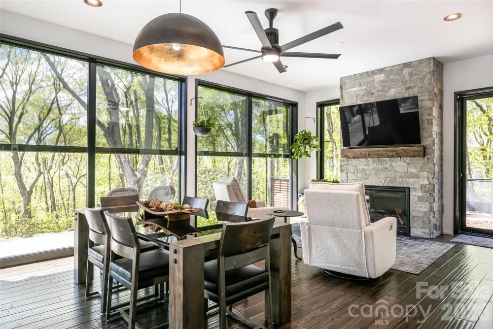 94 Laurel Ledge Way Fletcher, NC 28732